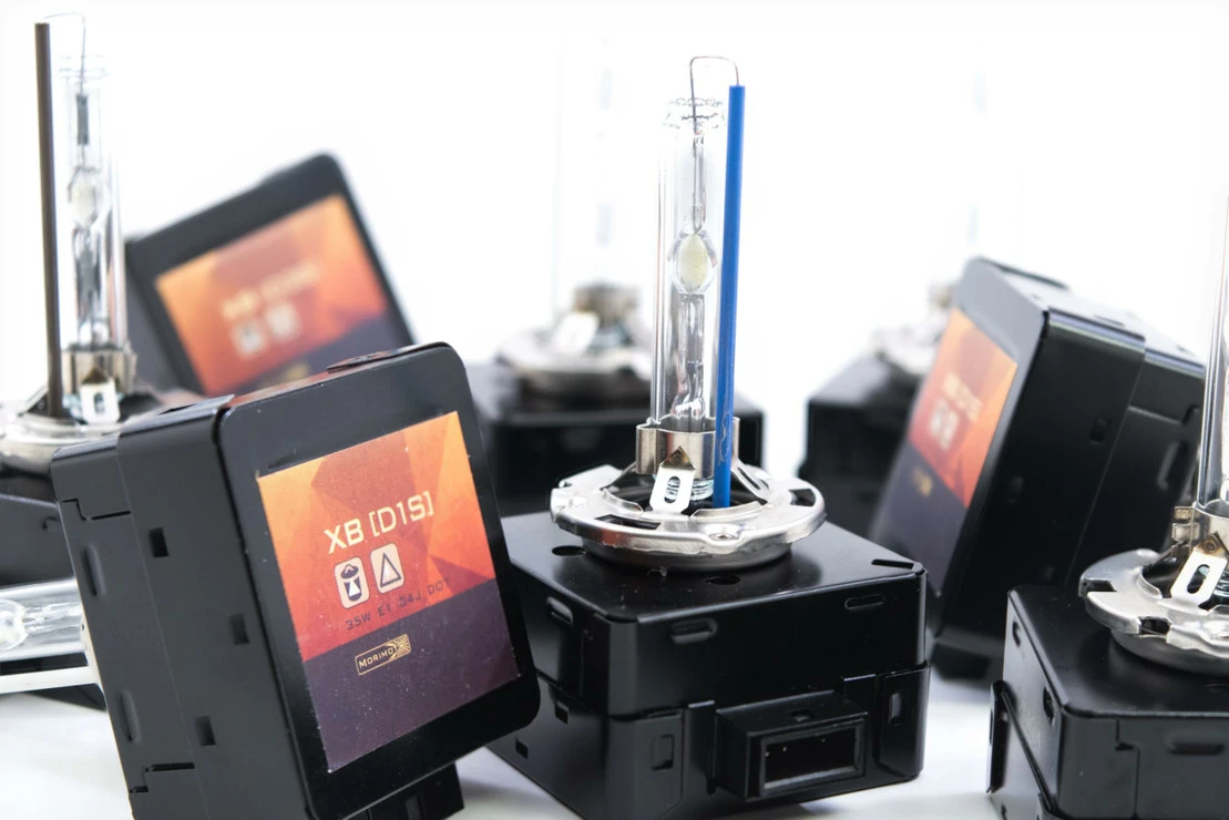 D1S: Morimoto XB HID Bulbs 6 D1S: Morimoto XB HID Bulbs - Image 4