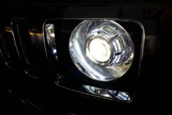 G37-R 18 G37-R -Winnipeg Hid Store 26833.G37R.070