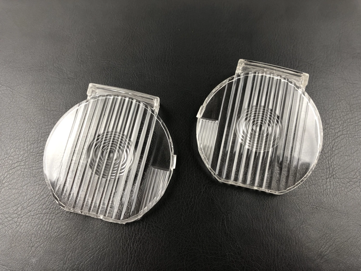 Cadillac XLR Turn Signal Replacement Lenses 3 Cadillac XLR Turn Signal Replacement Lenses