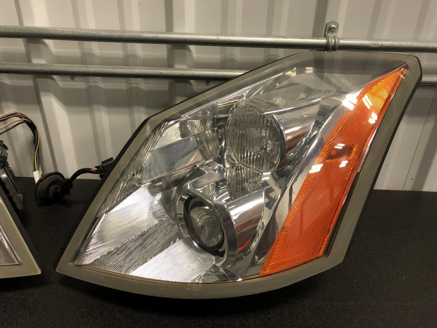 Cadillac XLR Turn Signal Replacement Lenses 6 Cadillac XLR Turn Signal Replacement Lenses - Image 4