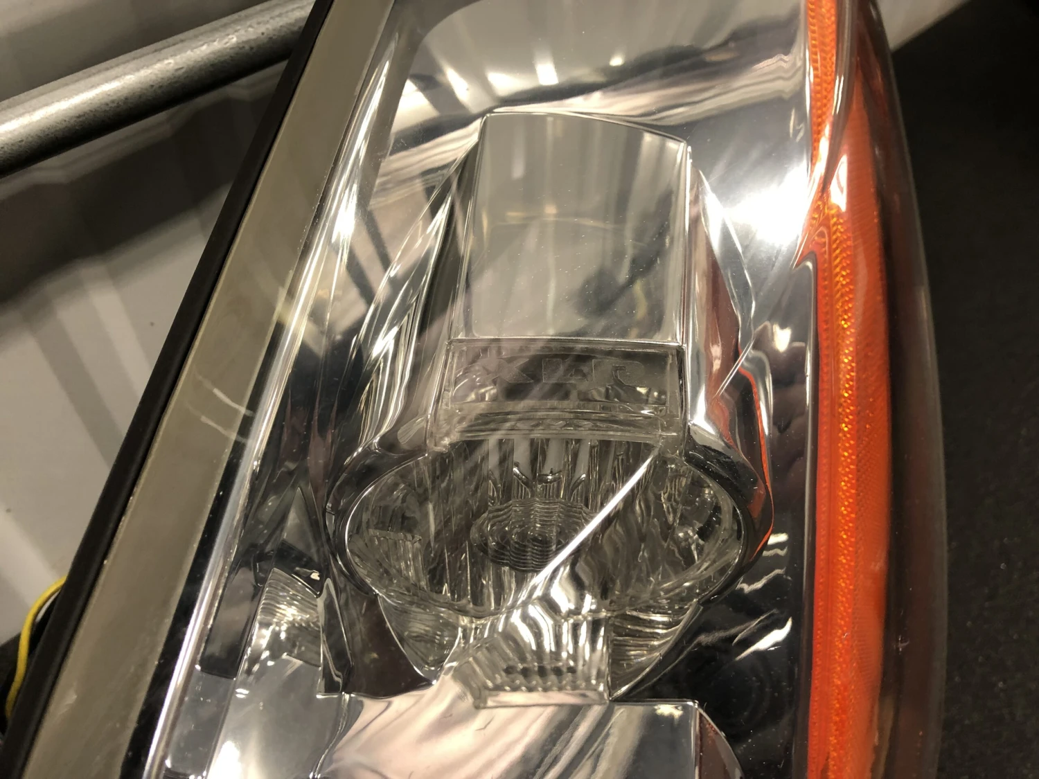 Cadillac XLR Turn Signal Replacement Lenses 7 Cadillac XLR Turn Signal Replacement Lenses - Image 5